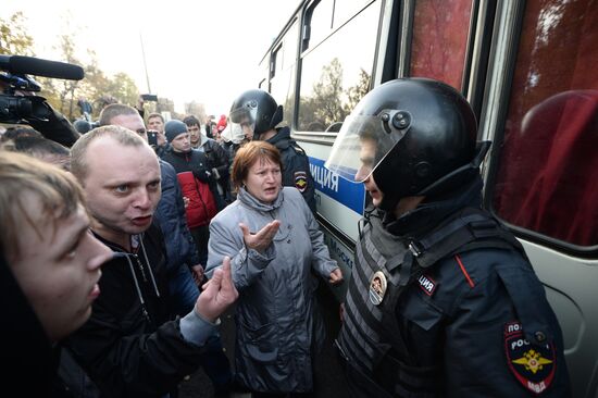 Mass riots in Moscow's Biryulyovo district