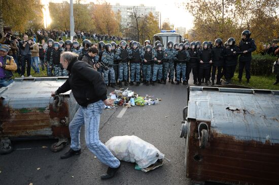 Mass riots in Moscow's Biryulyovo district