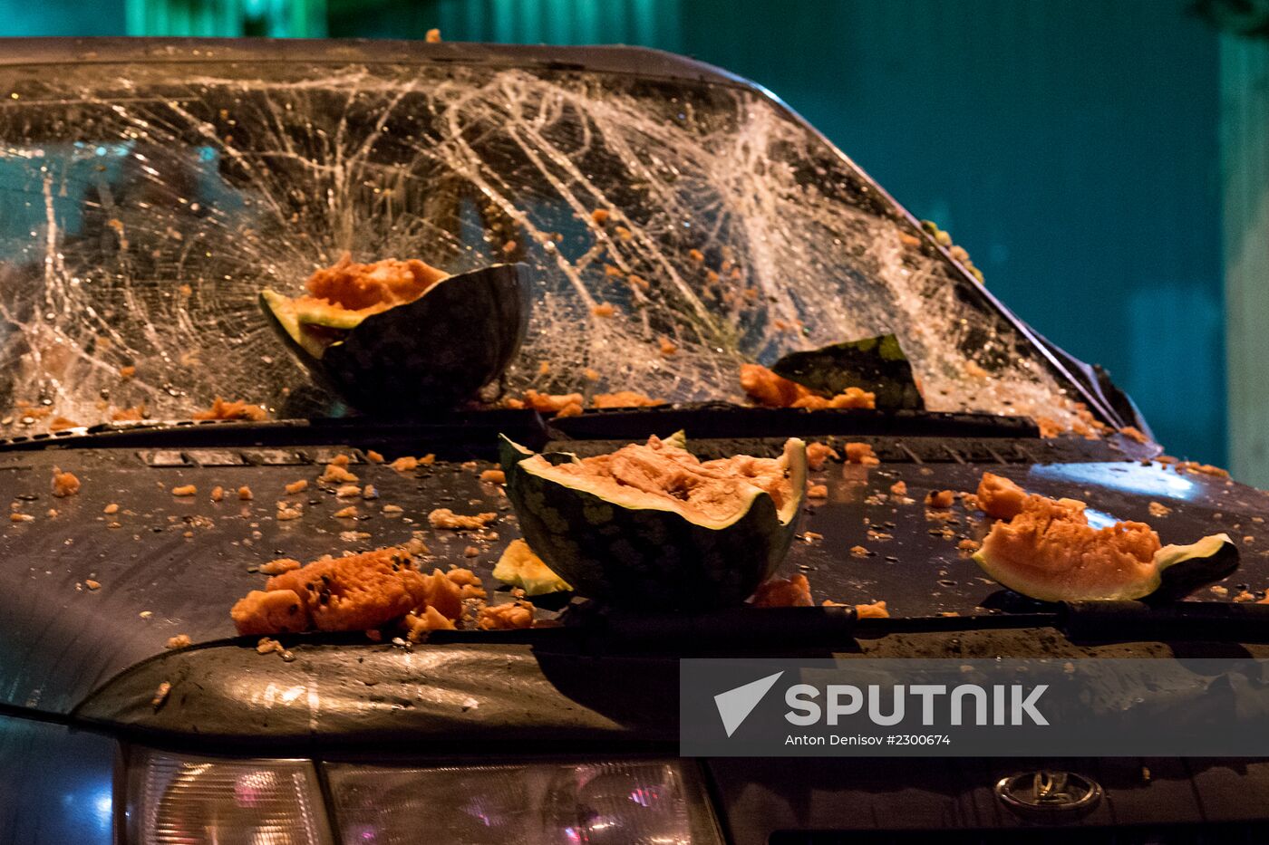 Mass riots in Moscow's Biryulyovo district