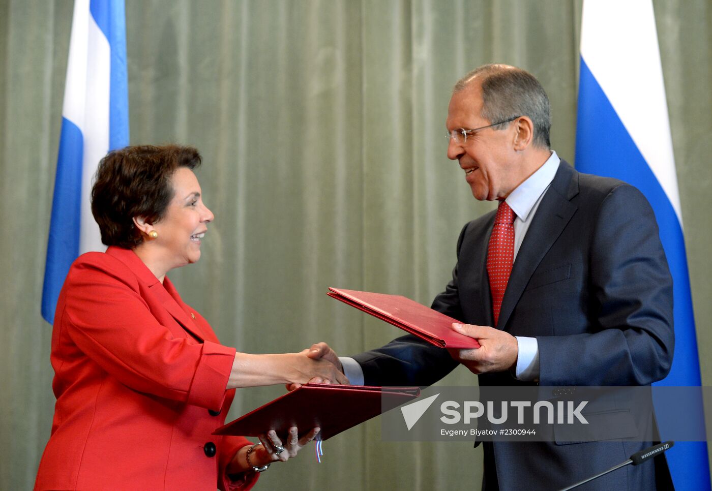 Foreign ministers of Russia and Honduras meet in Moscow