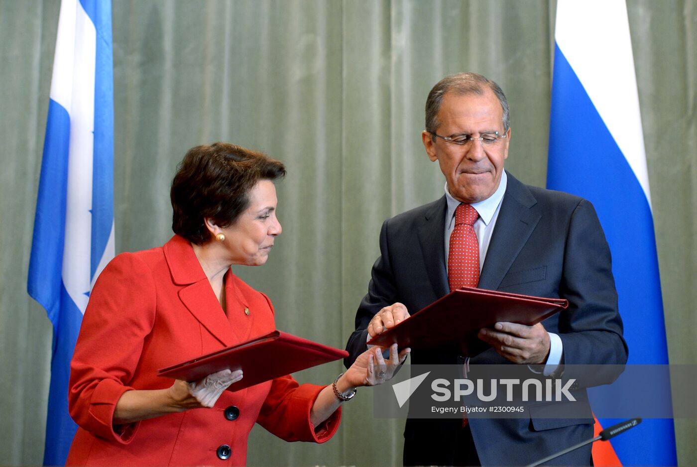 Foreign ministers of Russia and Honduras meet in Moscow