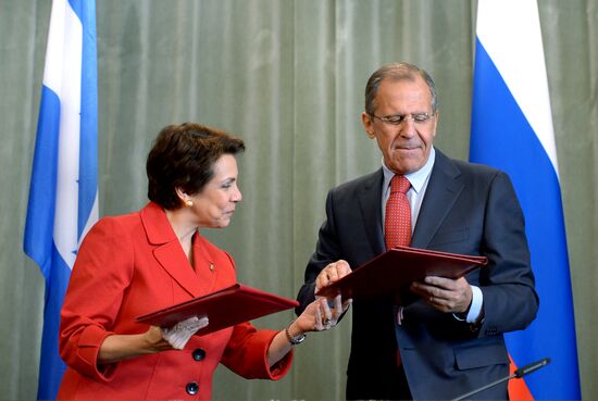 Foreign ministers of Russia and Honduras meet in Moscow