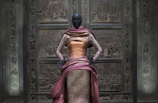 Valentin Yudashkin. Fashion in the Art Space exhibition opened