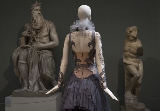 Valentin Yudashkin. Fashion in the Art Space exhibition opened