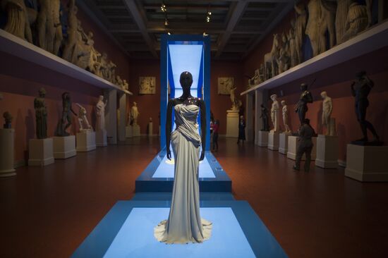 Valentin Yudashkin. Fashion in the Art Space exhibition opened