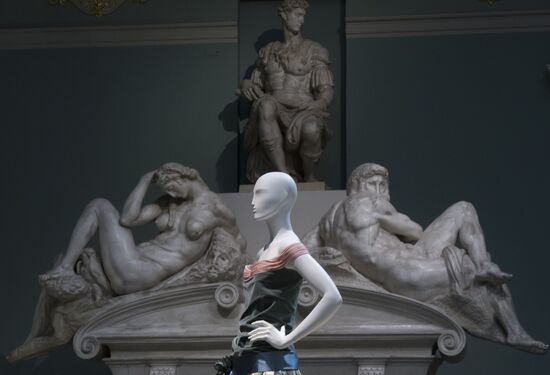 Valentin Yudashkin. Fashion in the Art Space exhibition opened