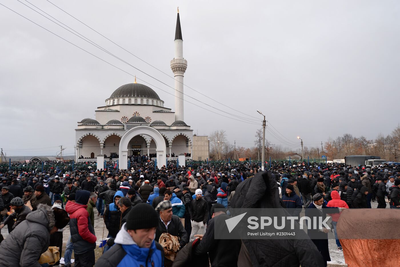 Muslims are seen here on the Feast of the Sacrifice outside the Copper Mosque of Ismail Al-Bukhari in Sverdlovsk Region. Location: Russia, Sverdlovsk Oblast Region. Author: Pavel Lisitsyn/Sputnik. Eid al-Adha celebrations in Sverdlovsk Region