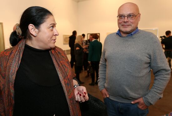 Private viewing of exhibition by Igor Vulokh