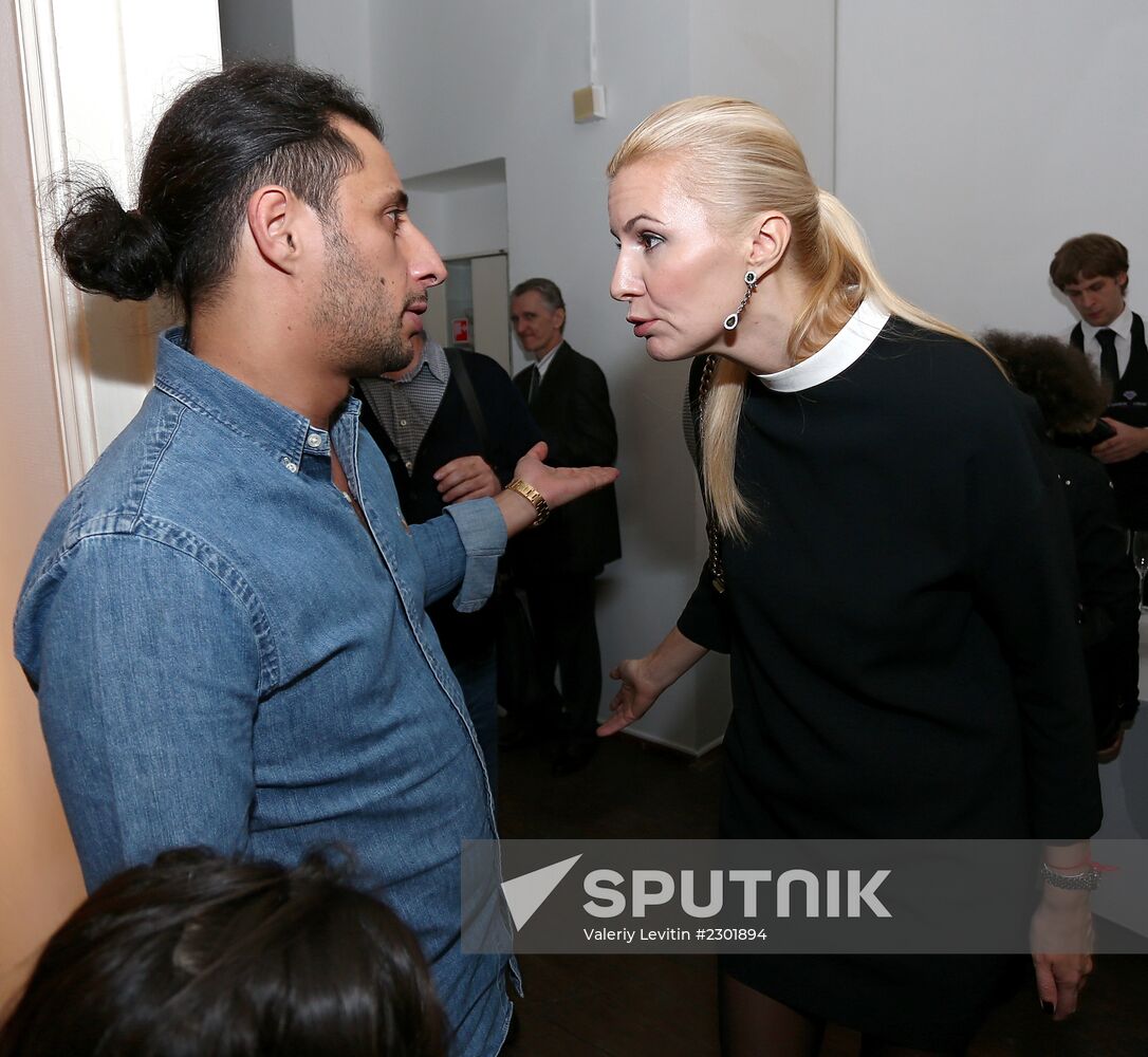 Private viewing of exhibition by Igor Vulokh