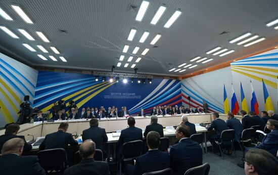 Dmitry Medvedev tours Central Federal District