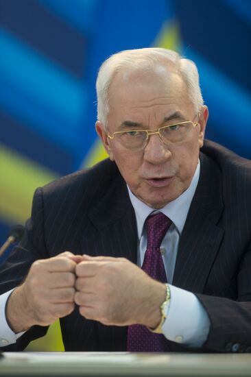 Dmitry Medvedev tours Central Federal District