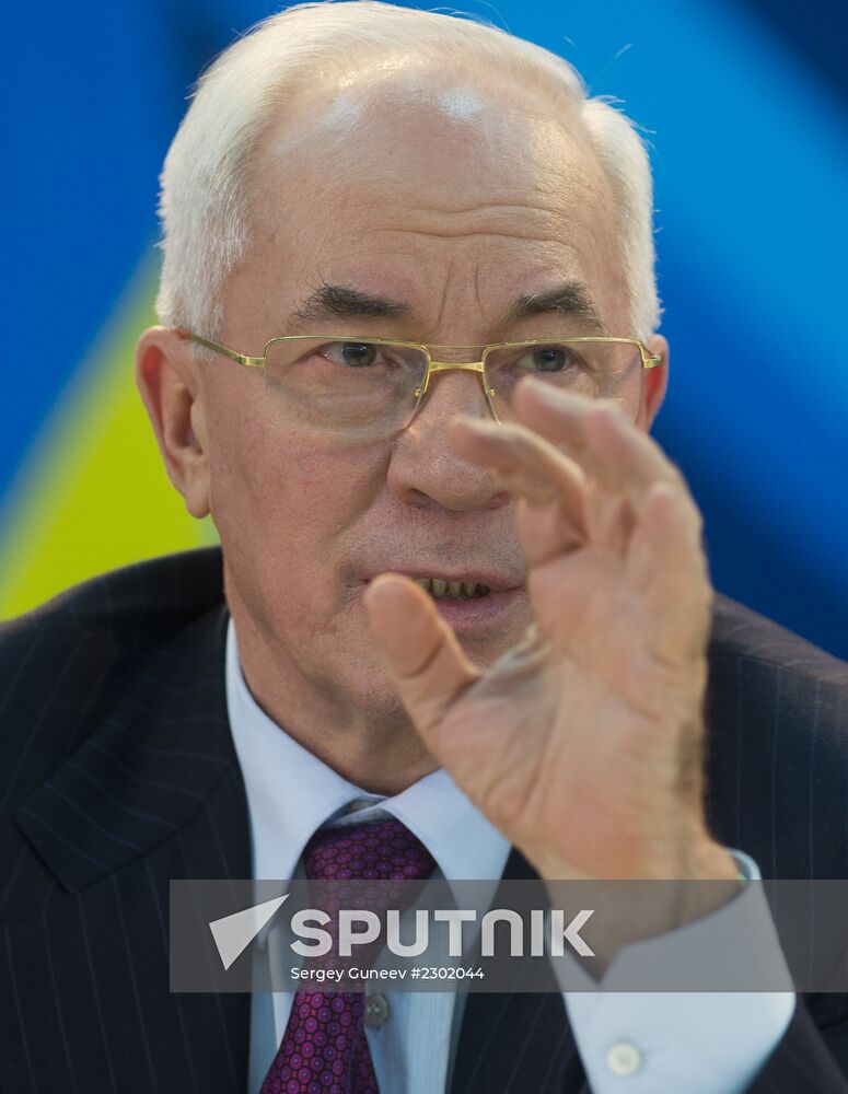 Dmitry Medvedev tours Central Federal District