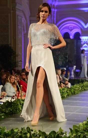 La Tulipe fashion show by Anastasia Zadorina