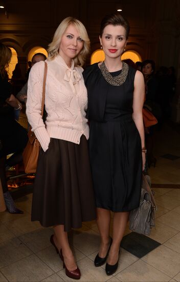 La Tulipe fashion show by Anastasia Zadorina