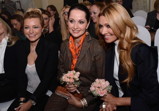 La Tulipe fashion show by Anastasia Zadorina