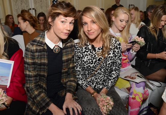 La Tulipe fashion show by Anastasia Zadorina