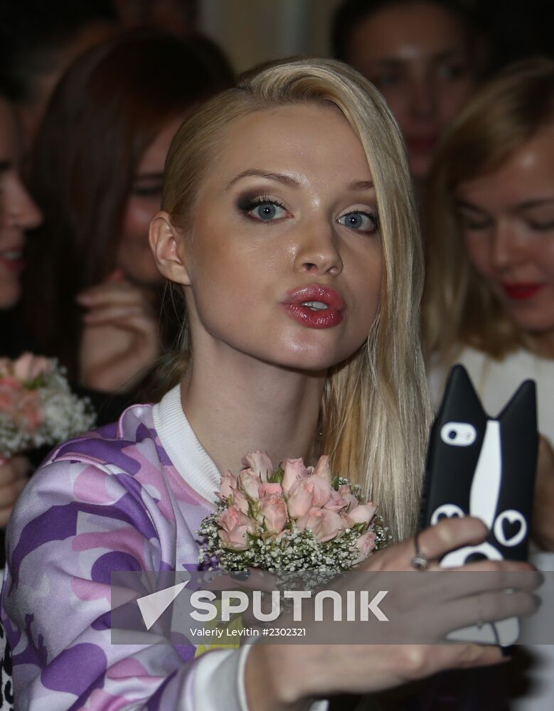 La Tulipe fashion show by Anastasia Zadorina