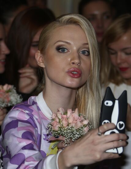 La Tulipe fashion show by Anastasia Zadorina