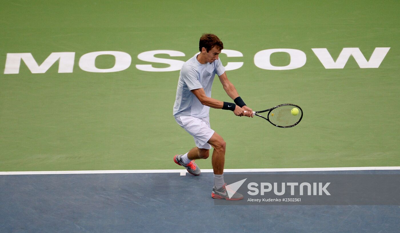 Kremlin Cup Tennis 2013: Day Three