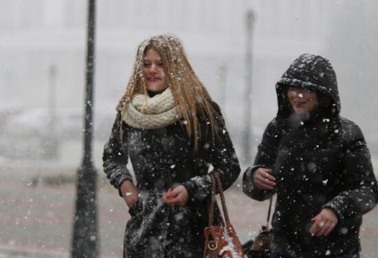 First snowfalls in the Russian provinces