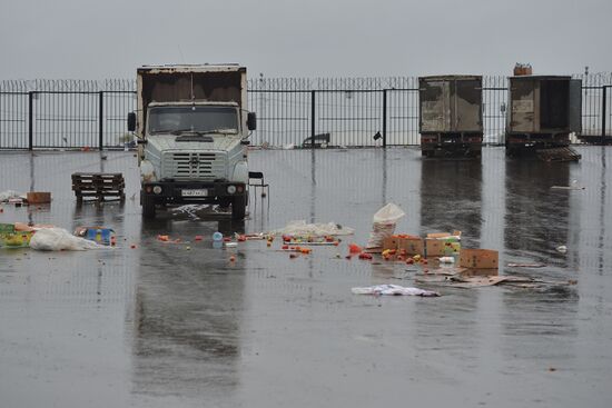 Market closed at Novye Cheryomushki vegetable warehouse in Biryulyovo