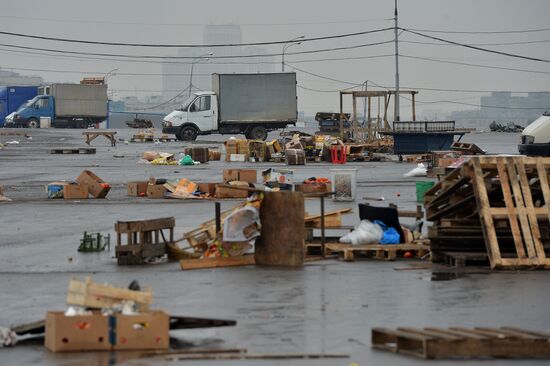 Market closed at Novye Cheryomushki vegetable warehouse in Biryulyovo