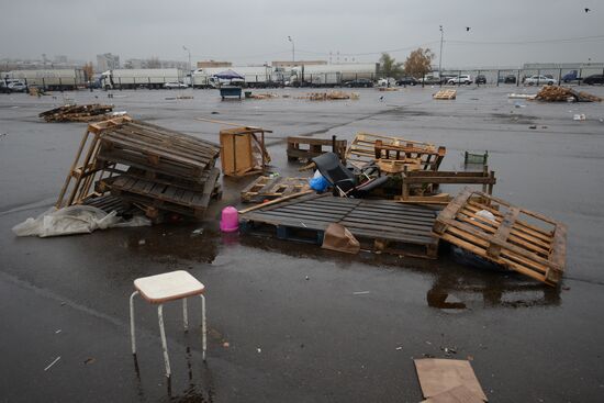 Market closed at Novye Cheryomushki vegetable warehouse in Biryulyovo