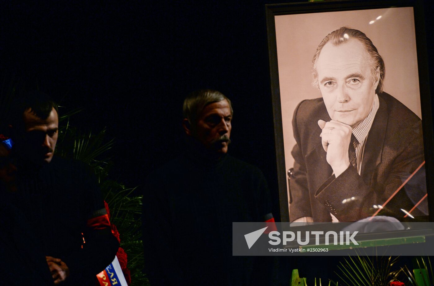 Paying last respects to actor Eduard Martsevich