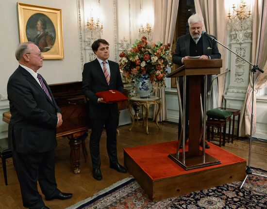 Valery Shadrin awarded Legion of Honor Medal