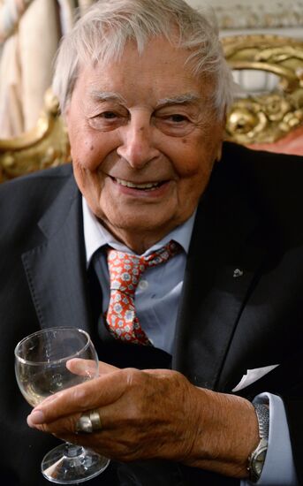 Valery Shadrin awarded Legion of Honor Medal