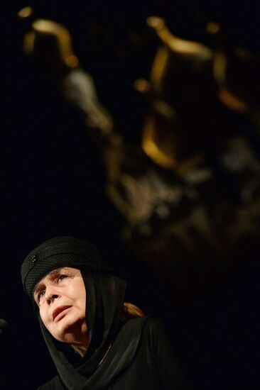 Paying last respects to actor Eduard Martsevich