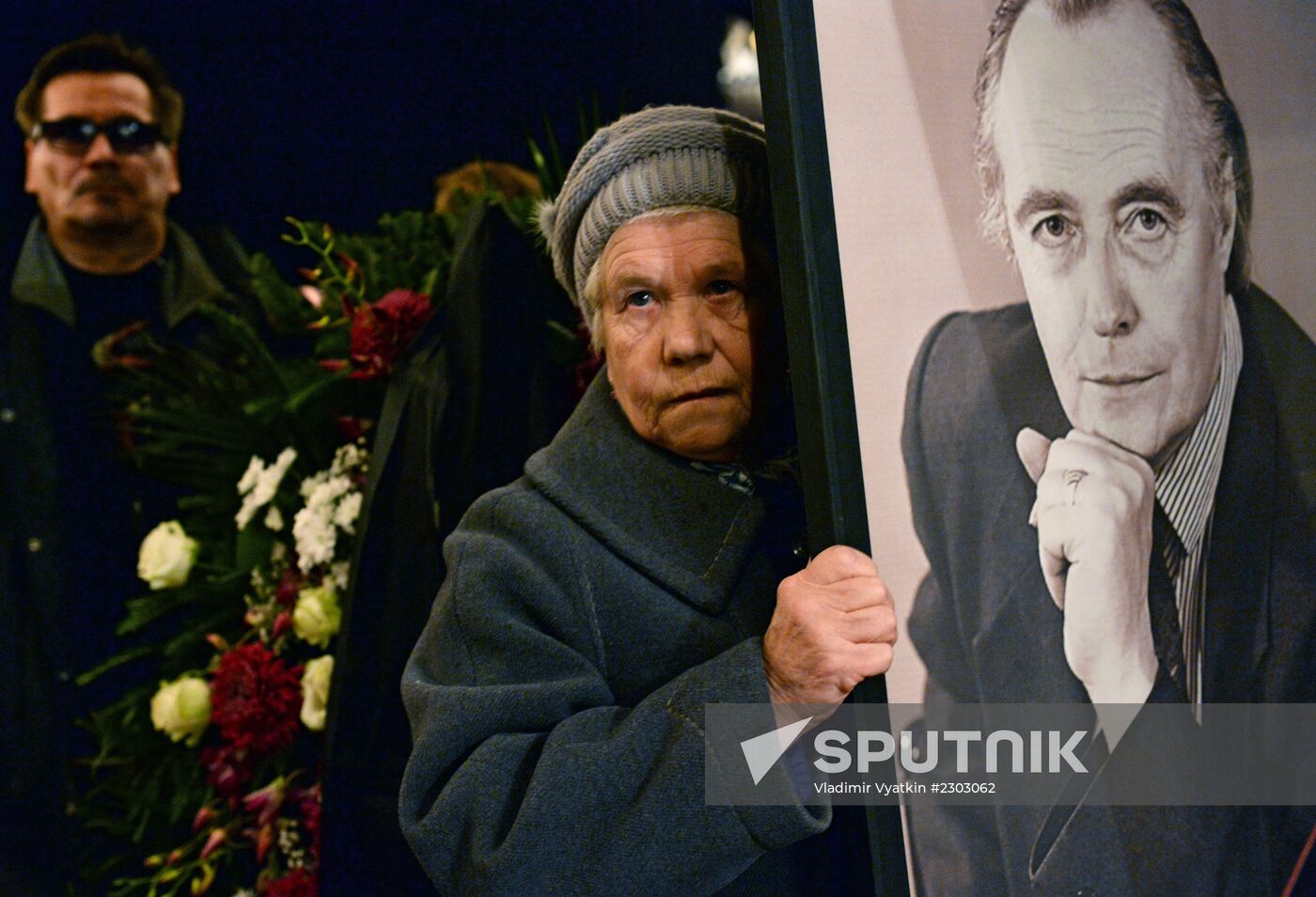 Paying last respects to actor Eduard Martsevich