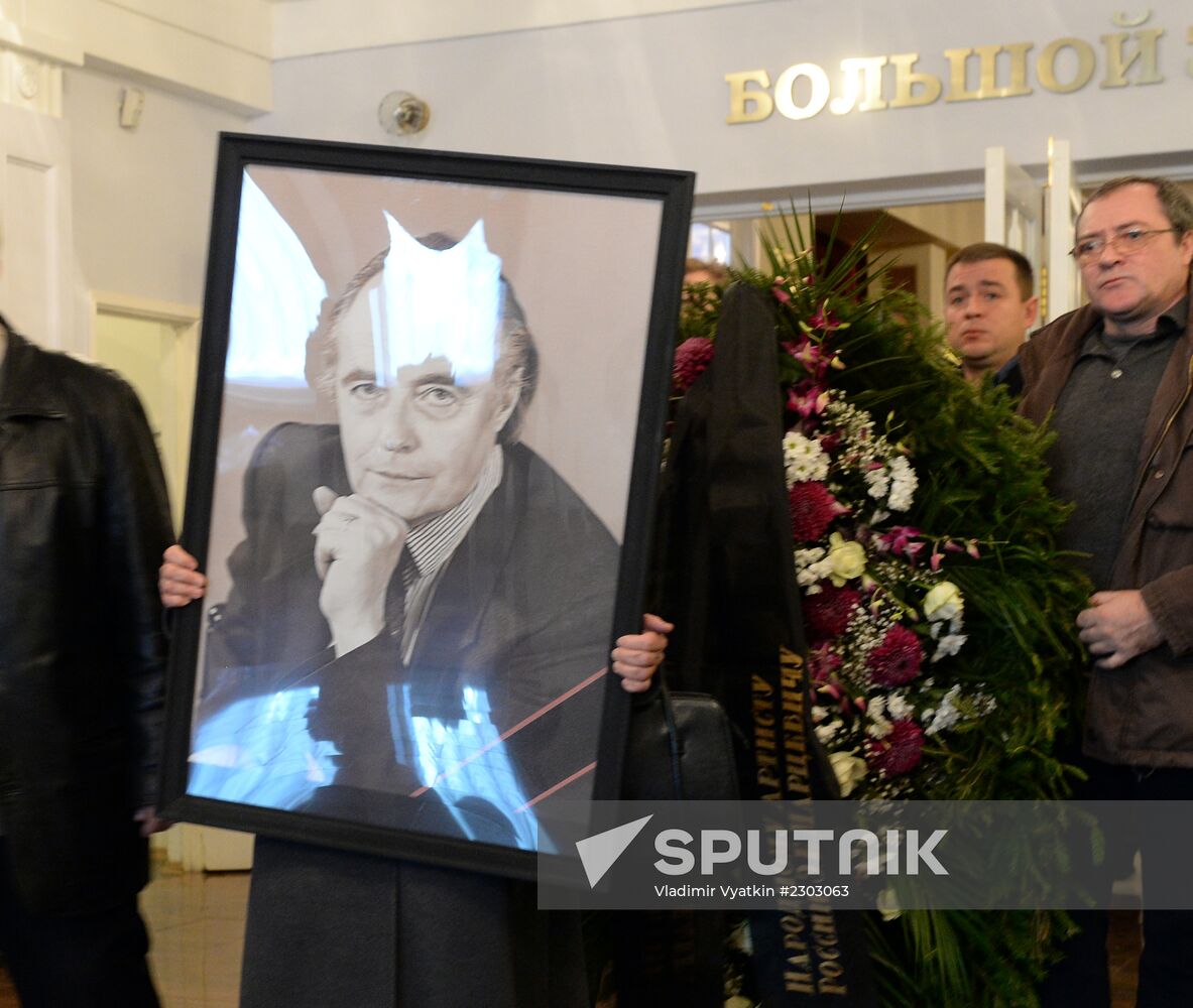Paying last respects to actor Eduard Martsevich