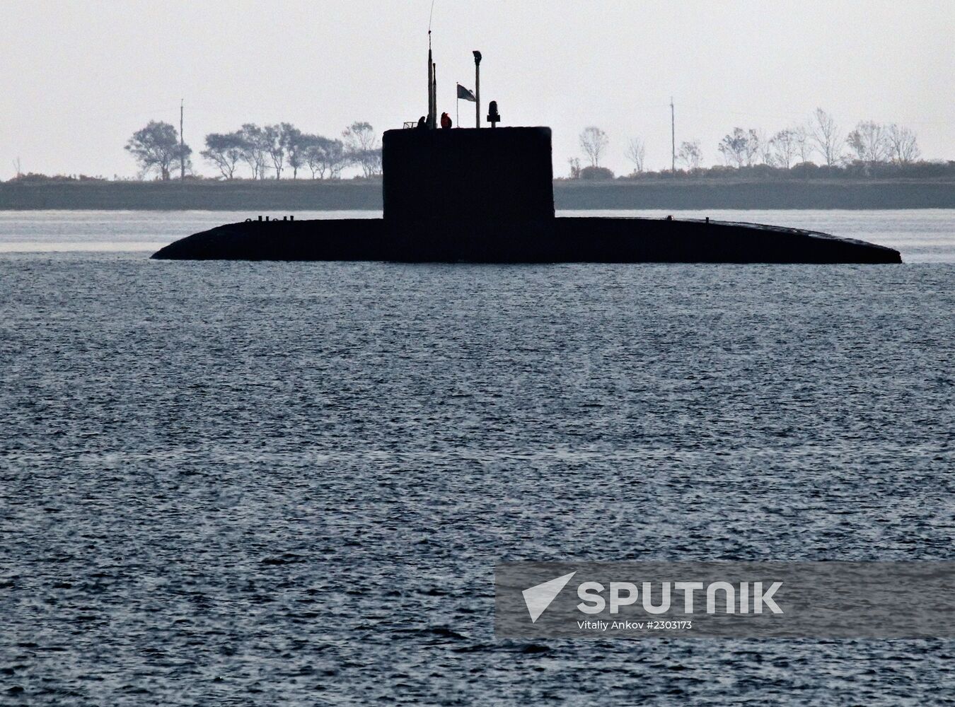 Pacific Fleet exercises to deal with submarine emergency