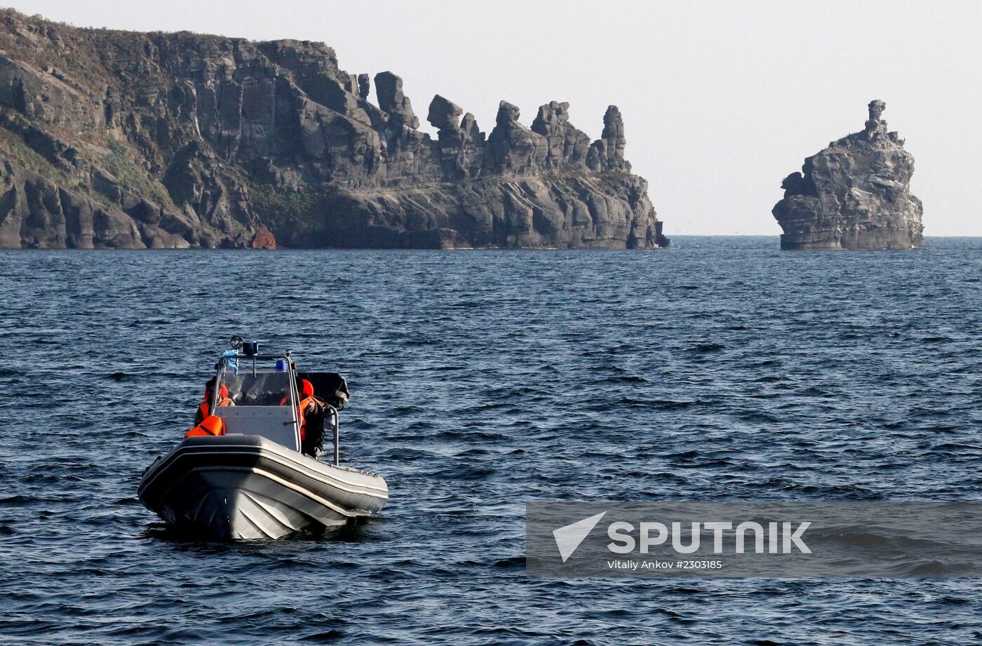 Pacific Fleet exercises to deal with submarine emergency