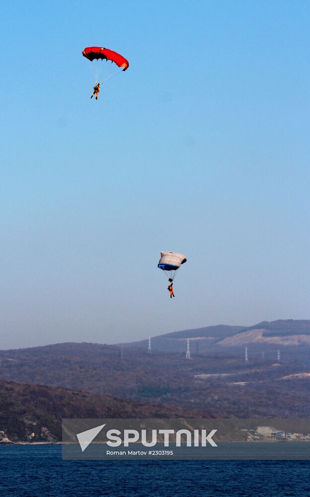 Pacific Fleet exercises to deal with submarine emergency