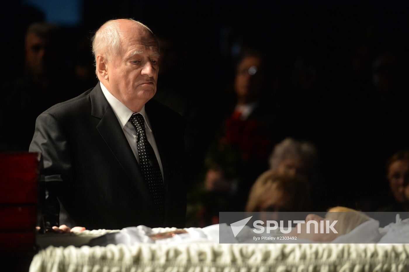 Funeral service for actress Olga Aroseva