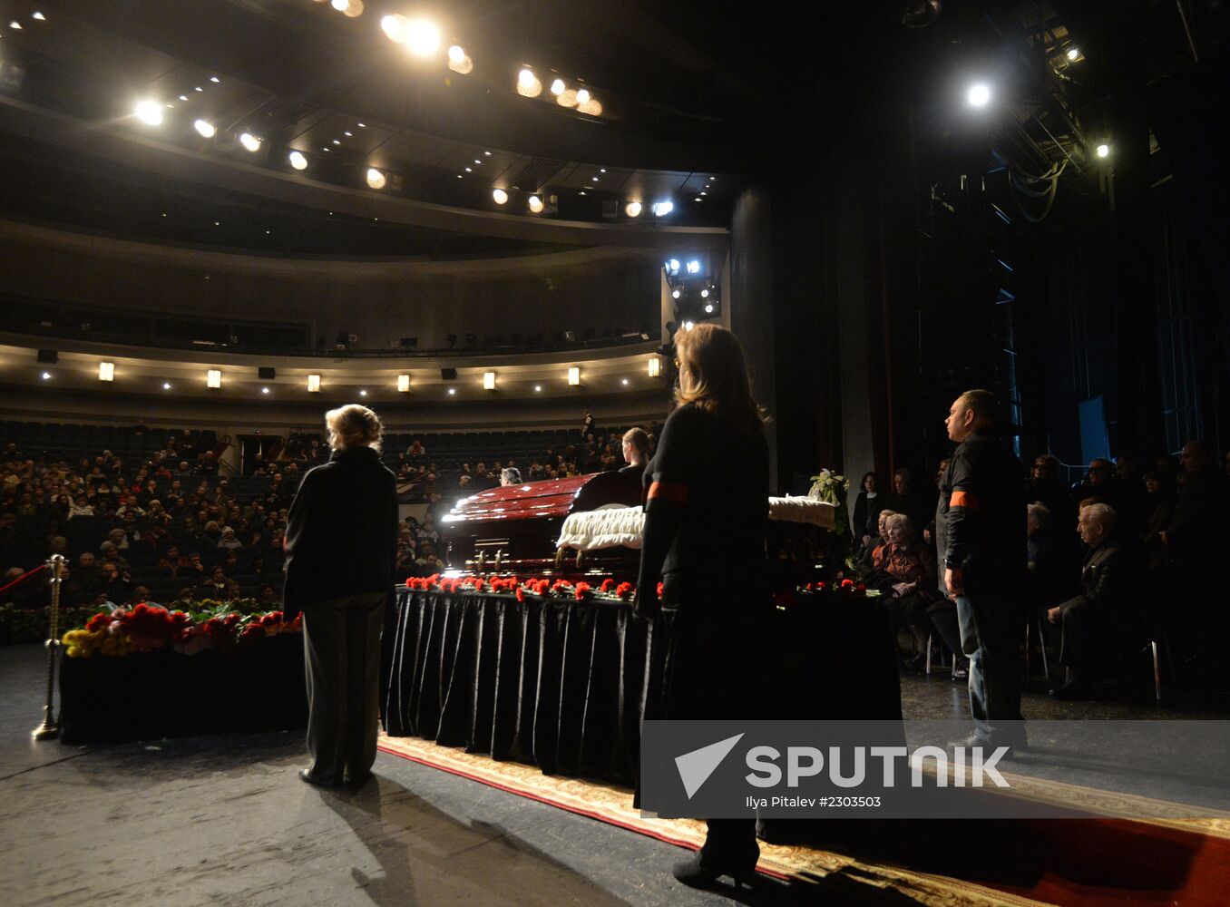 Funeral service for actress Olga Aroseva at Satire Theater