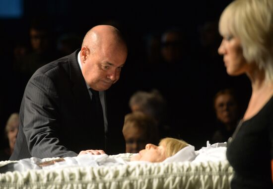 Funeral service for actress Olga Aroseva at Satire Theater