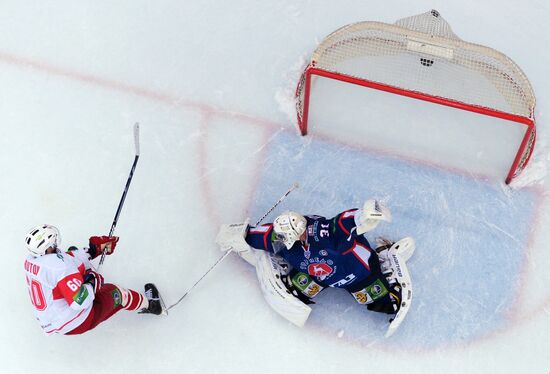 Ice Hockey. KHL. Torpedo vs. Spartak