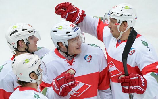 Ice Hockey. KHL. Torpedo vs. Spartak