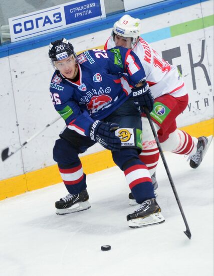 Ice Hockey. KHL. Torpedo vs. Spartak