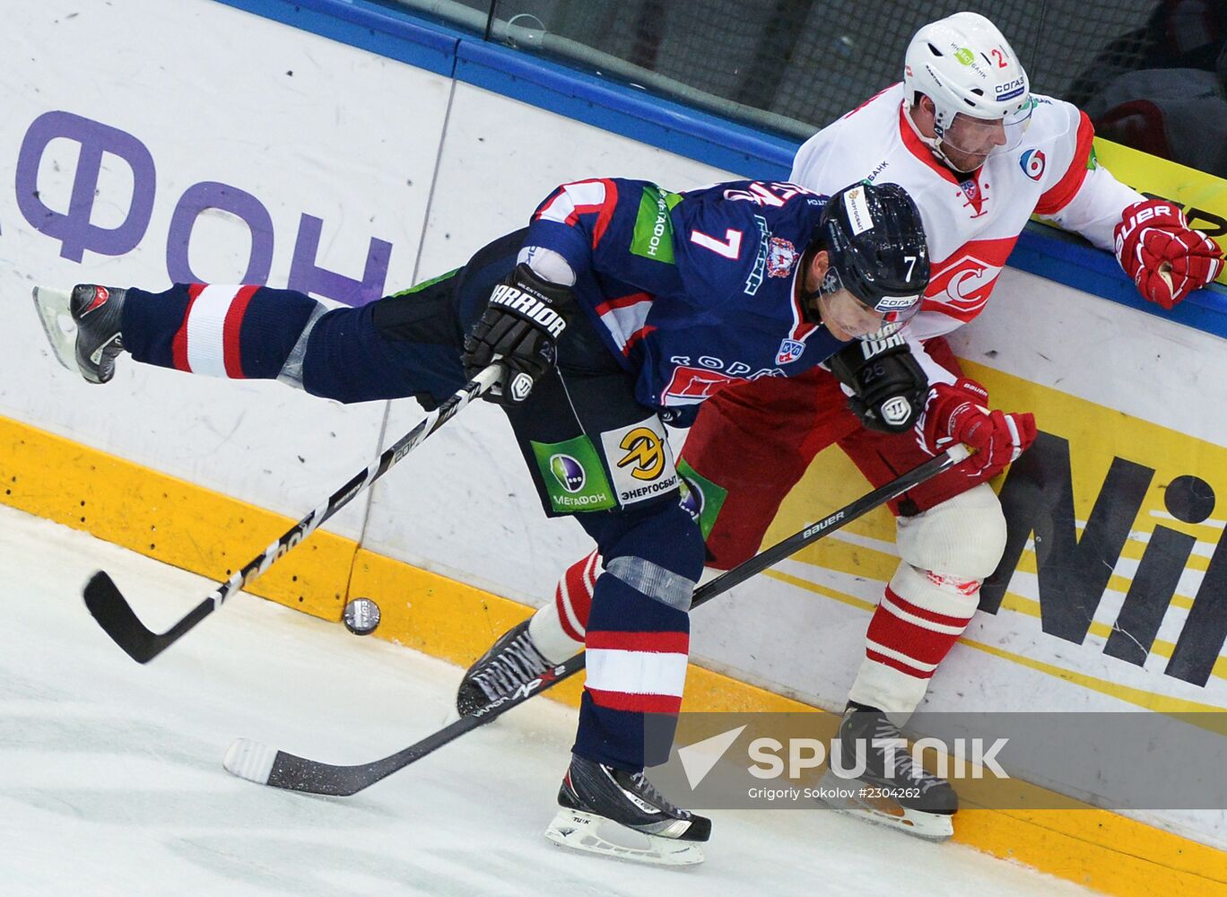 Ice Hockey. KHL. Torpedo vs. Spartak