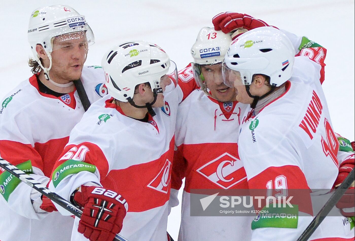 Ice Hockey. KHL. Torpedo vs. Spartak