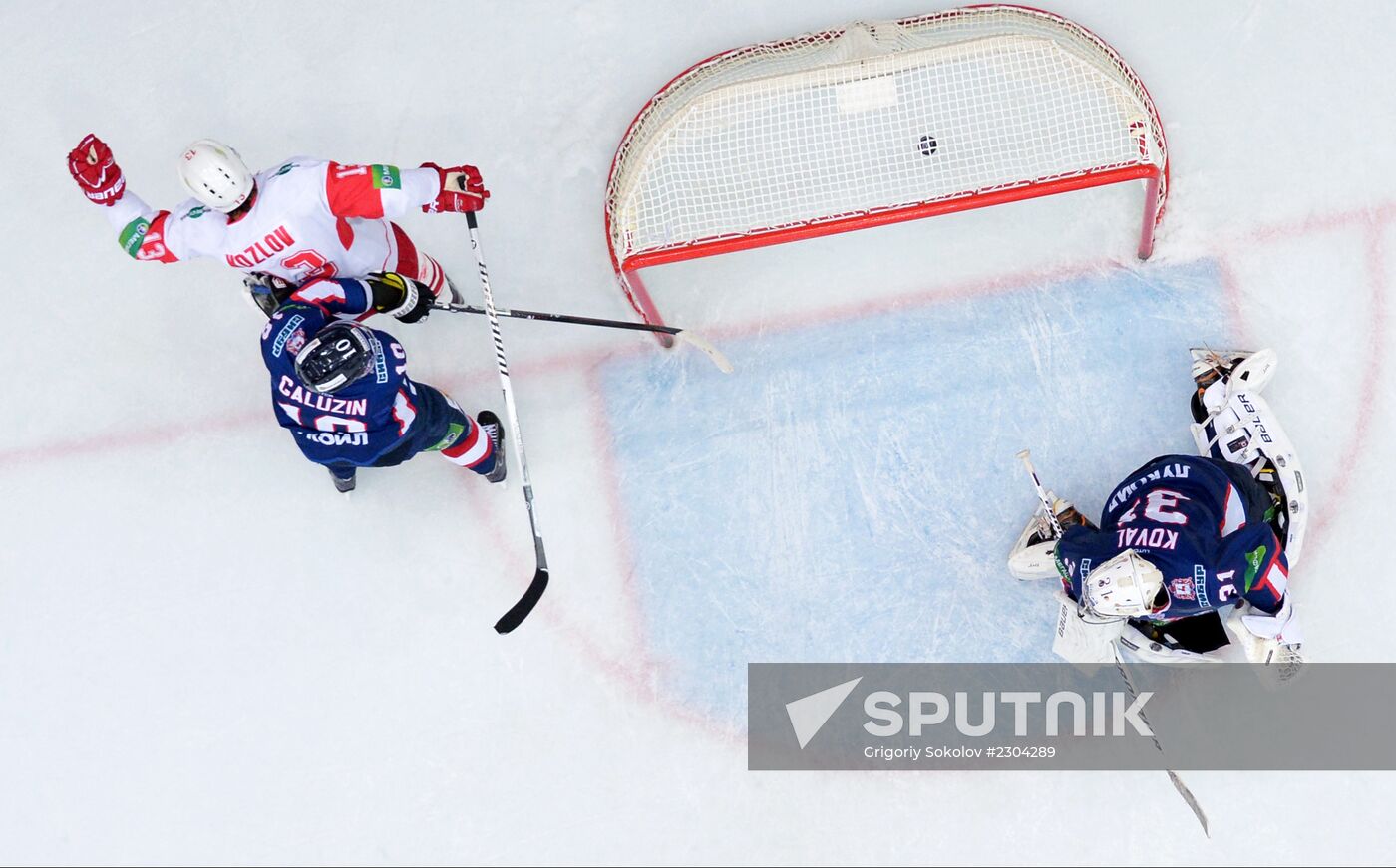 Ice Hockey. KHL. Torpedo vs. Spartak