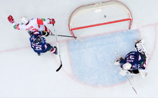 Ice Hockey. KHL. Torpedo vs. Spartak