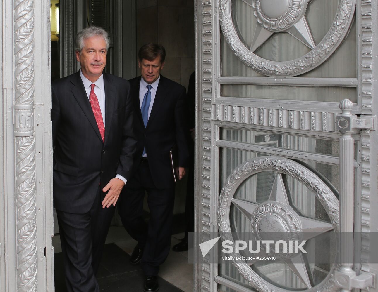 William Burns and Michael McFaul visit Russian Foreign Ministry