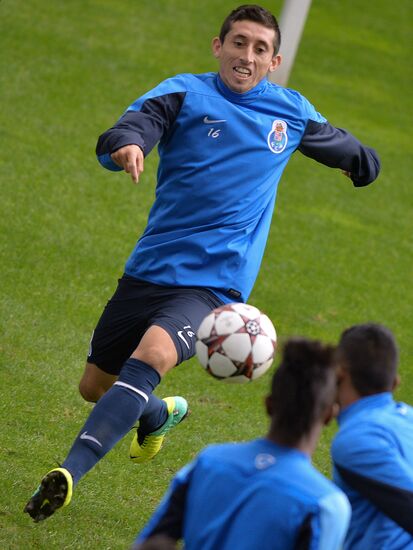 Football. FC Porto during training ahead of match against FC Zenit