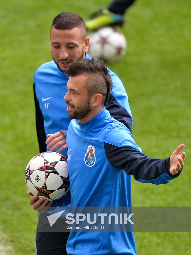 Football. FC Porto during training ahead of match against FC Zenit
