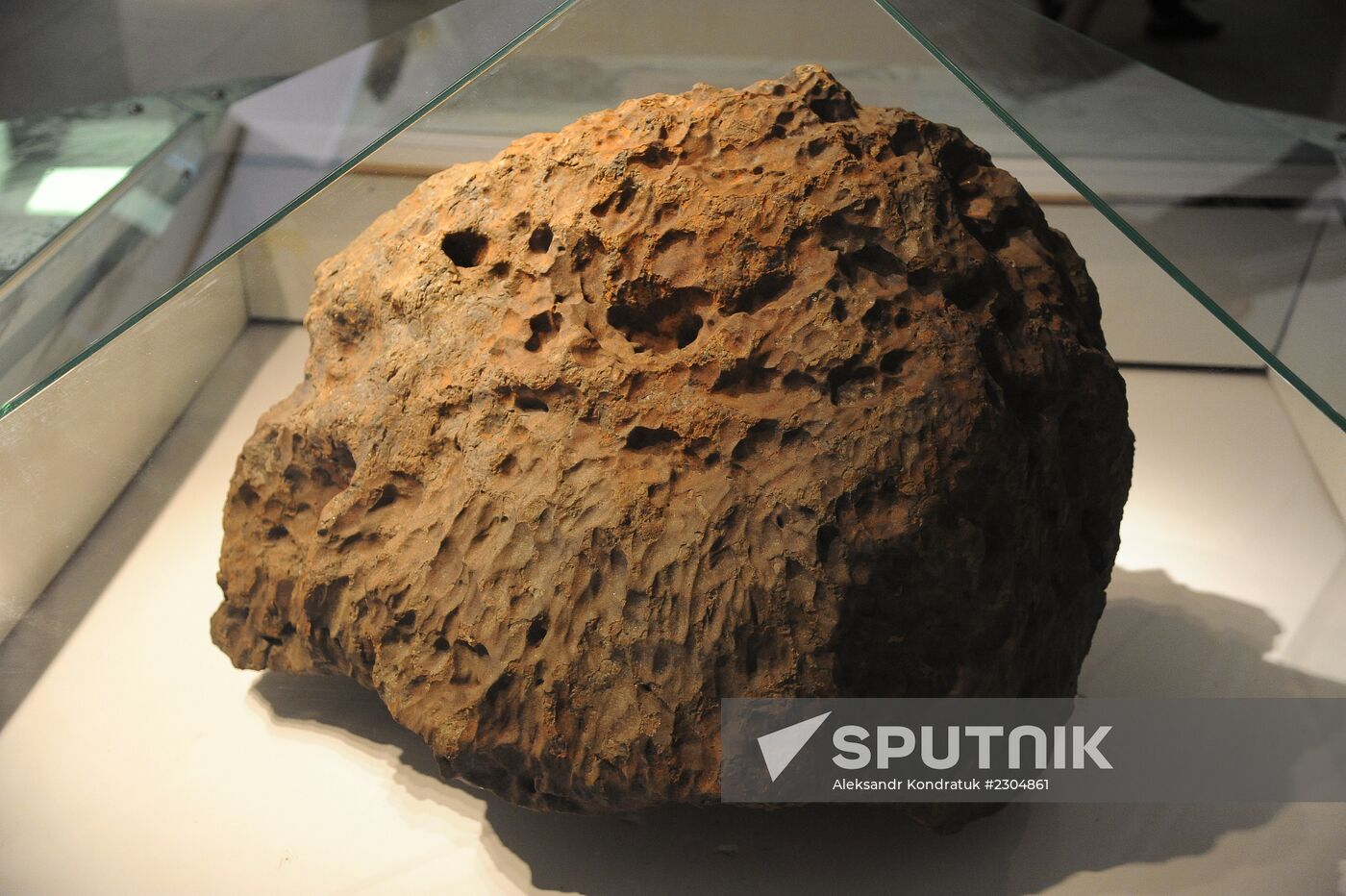 Chelyabinsk meteorite is exhibited at Chelyabinsk Museum of Regional Studies